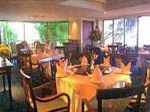 Eastin Lakeside Hotel Bangkok Bagian luar foto
